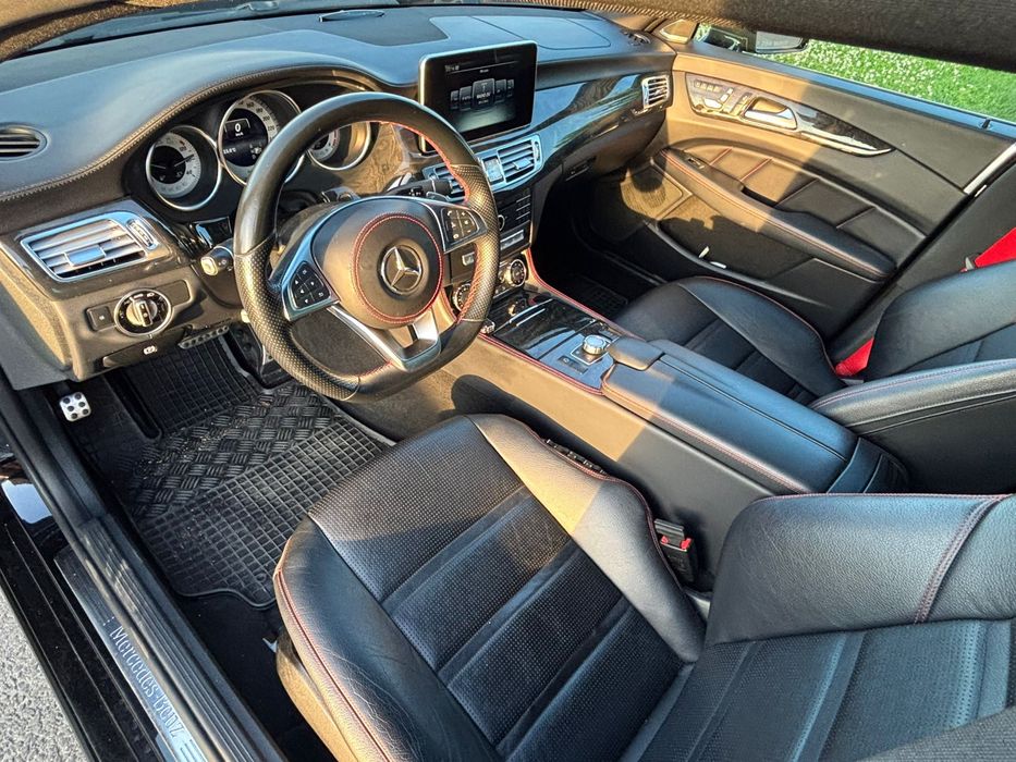 Mercedes CLS 350 4 Matic pachet AMG