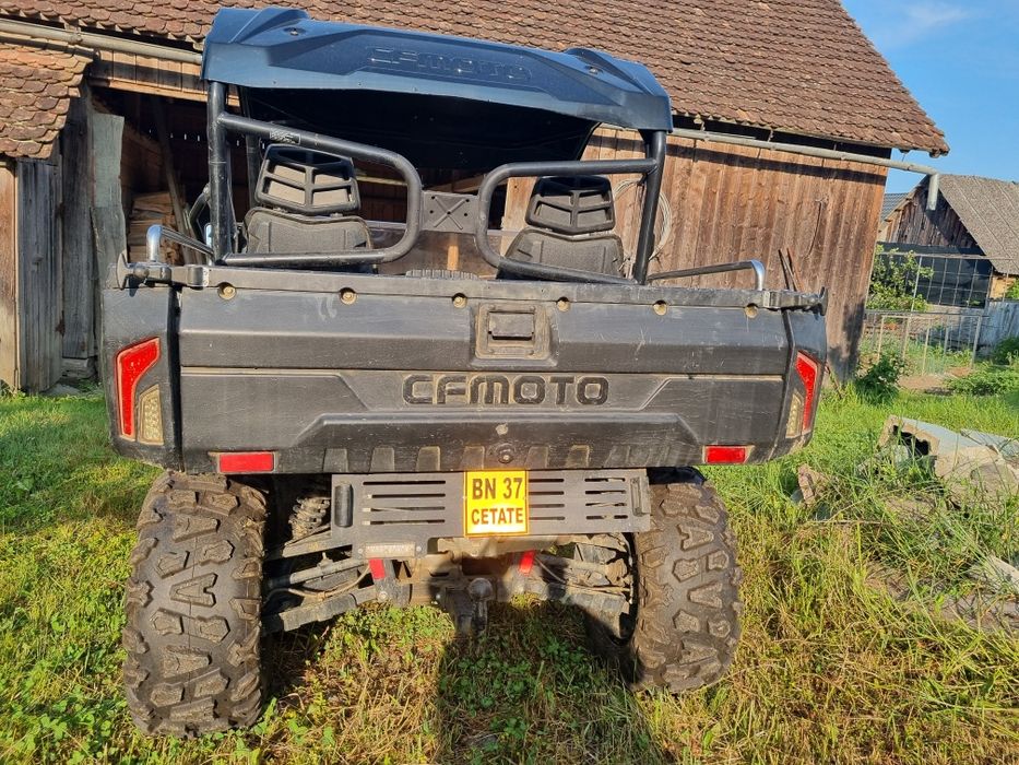 UTV Cfmoto 800 cm 4x4 an 2015 benzină, diferențial blocabil