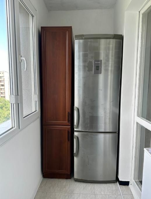 Дава се под наем Тристаен апартамент в Пловдив, Кючук Париж - 90 кв.м за 484.5 € - Снимка #8