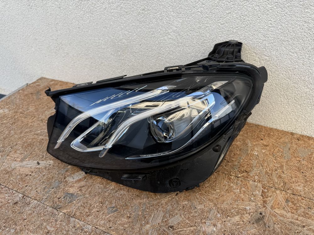 Far stanga Mercedes E Class LED High Performance Original Europa