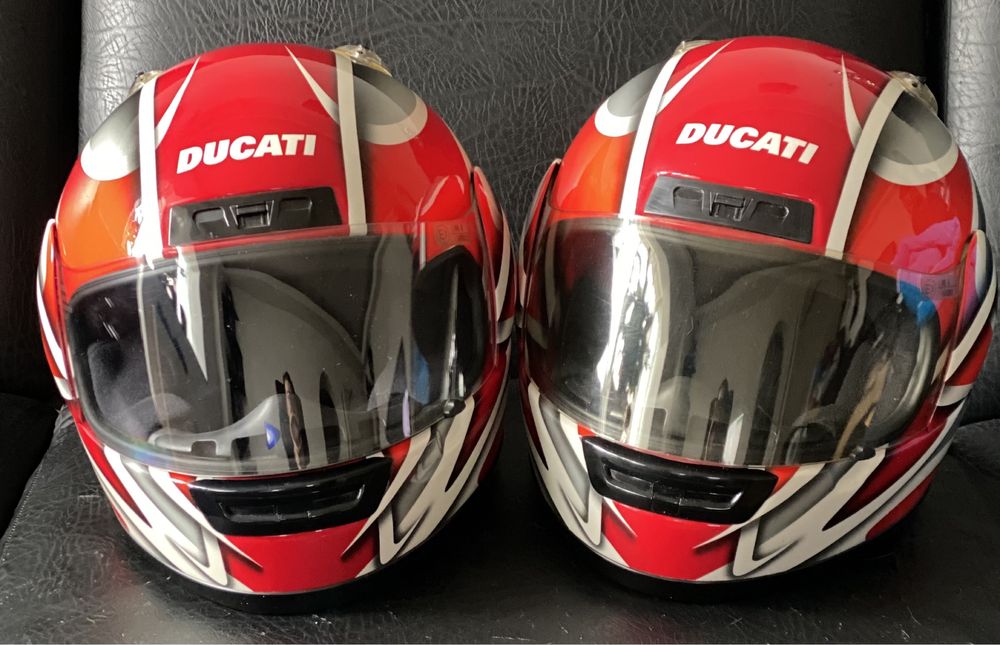 Set casti Ducati Bargy design for Suomy
