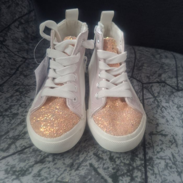 Обувки Reserved, 28 номер