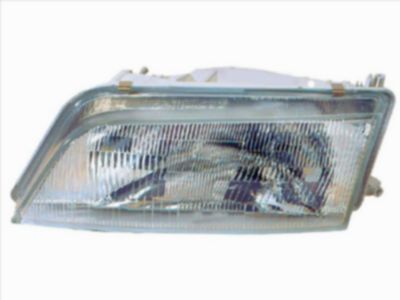 Фара  Nissan Cefiro