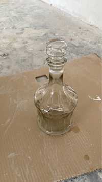 Гарафа/стъклена бутилка за алкохол