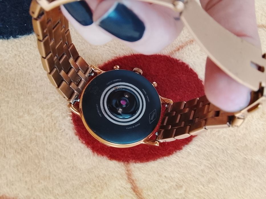 Ceas fossil smartwatch