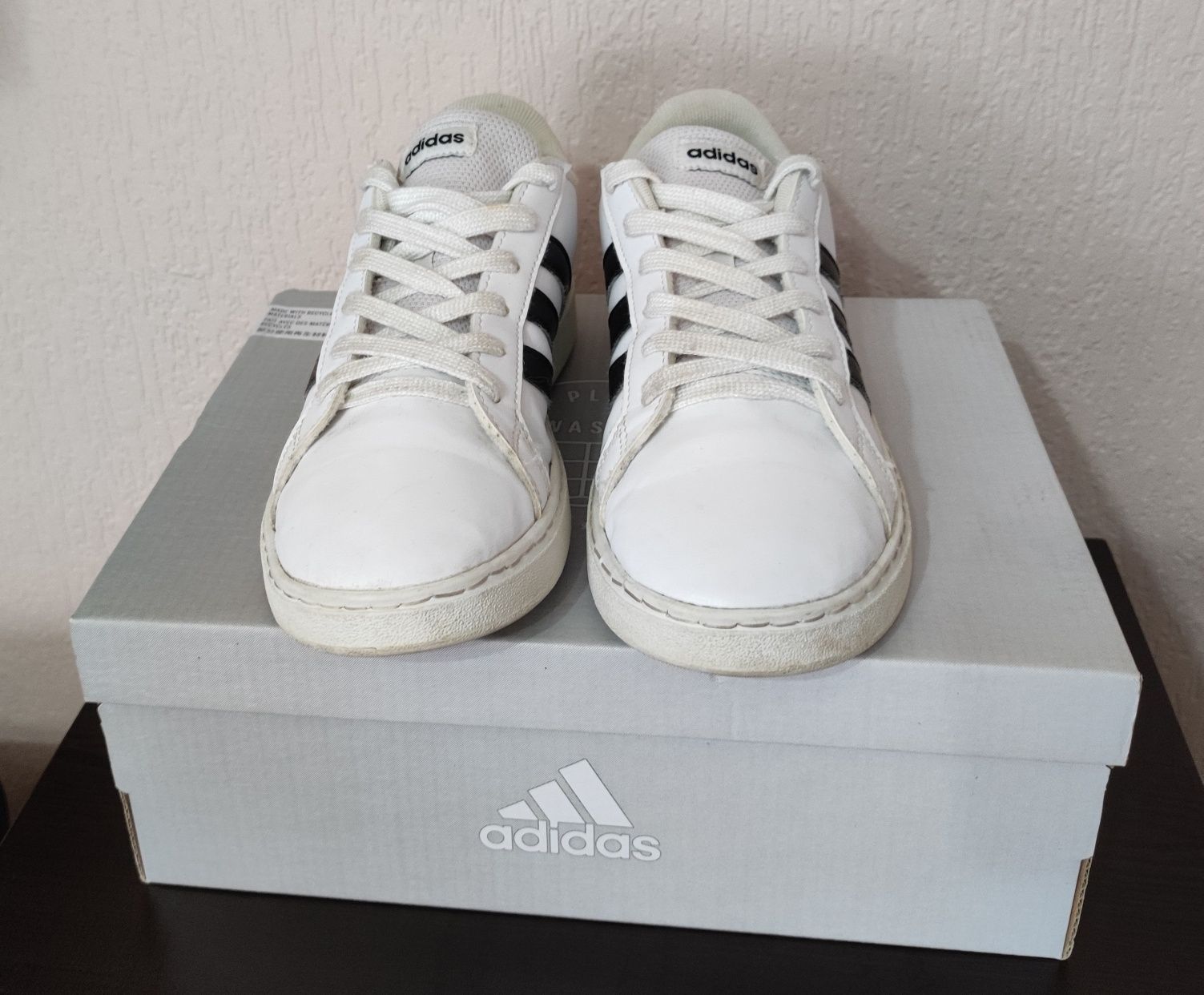 Маратонки adidas