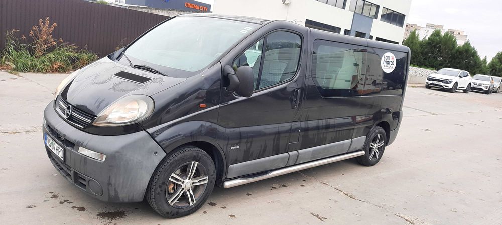 Opel Vivaro, 2,5 CDTI, 6 Locuri+ Duba ,6 Trepte , An 2006 , inm RO