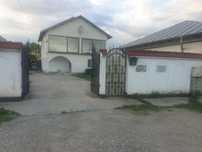 Case de inchiriat