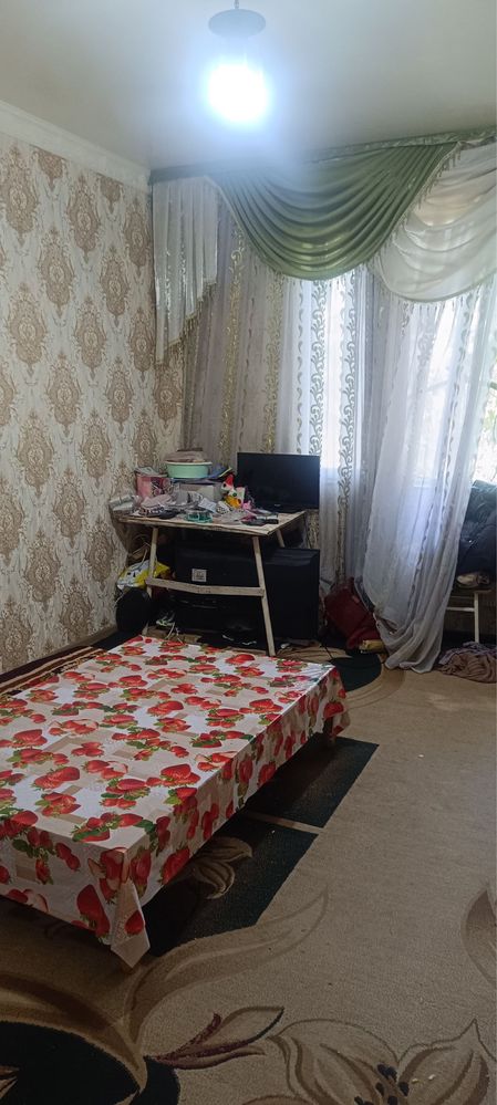 Продаю квартиру Яшнабадском районе Дубовая 1-комнатная 30 м2.