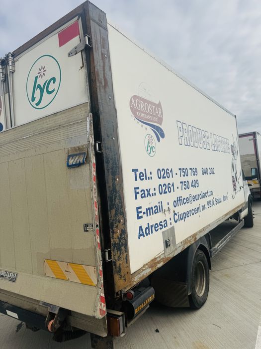 Vand iveco daily frigorific si lift