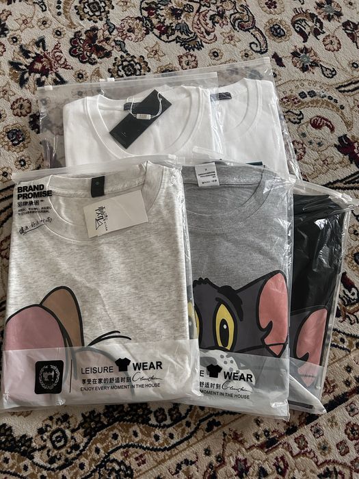 Продам футболки новые