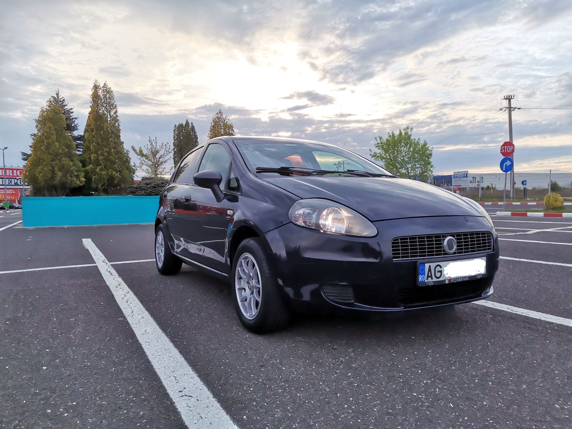 Fiat Grande Punto intretinut + multe accesorii