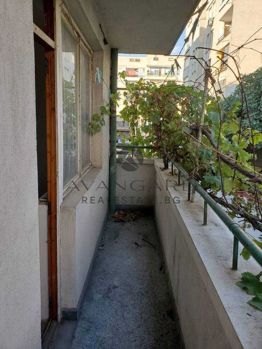 Продава се Тристаен апартамент в Пловдив, Център - 81 кв.м за 2087 €/кв.м - Снимка #6