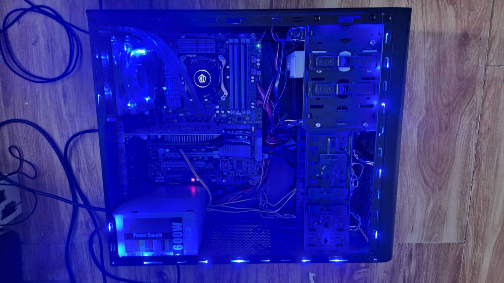 PC Gaming i5K Racire Lichid/16GB/SSD240+1TB/GT 730/WiFi/W11 la 500lei