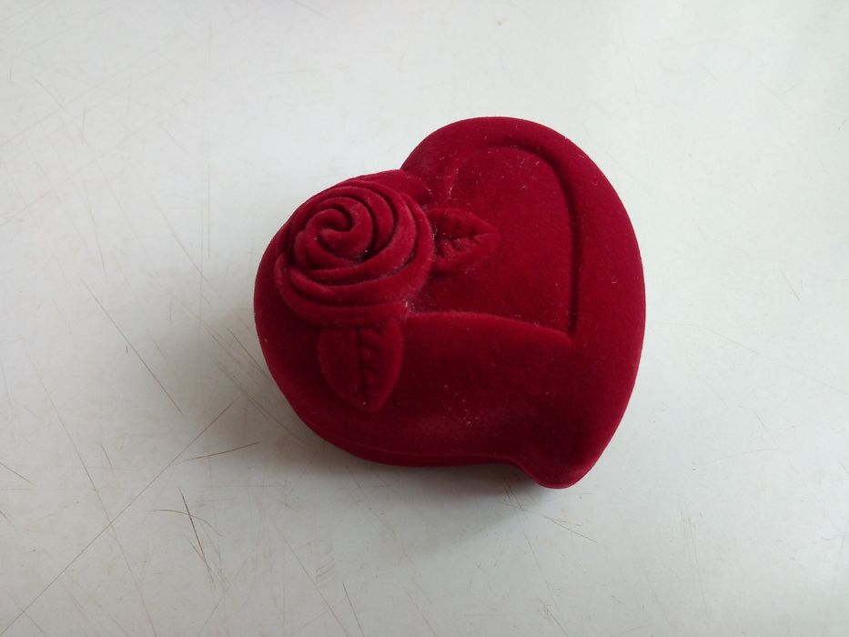 Кутийка за бижута сърце