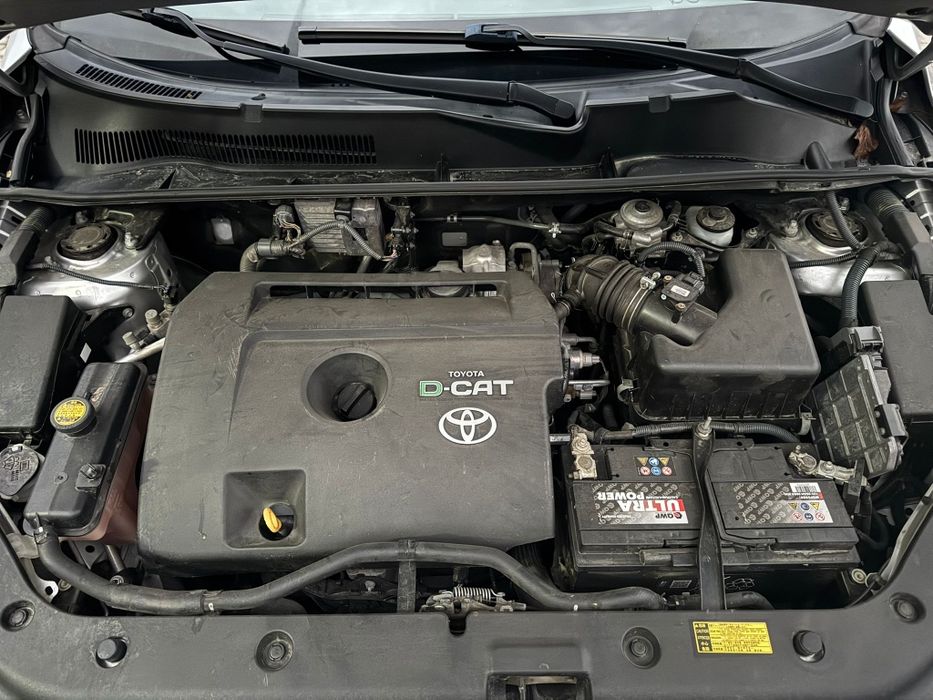 Vând Toyota RAV4