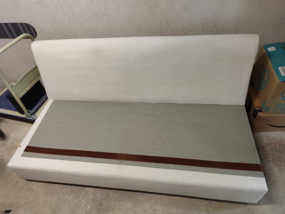 Подарявам част от диван