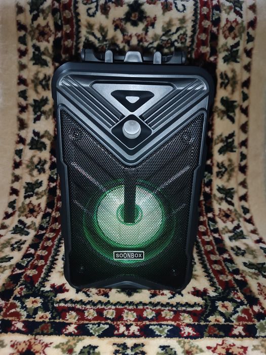 Продам новую музыкальную блютуз колонку