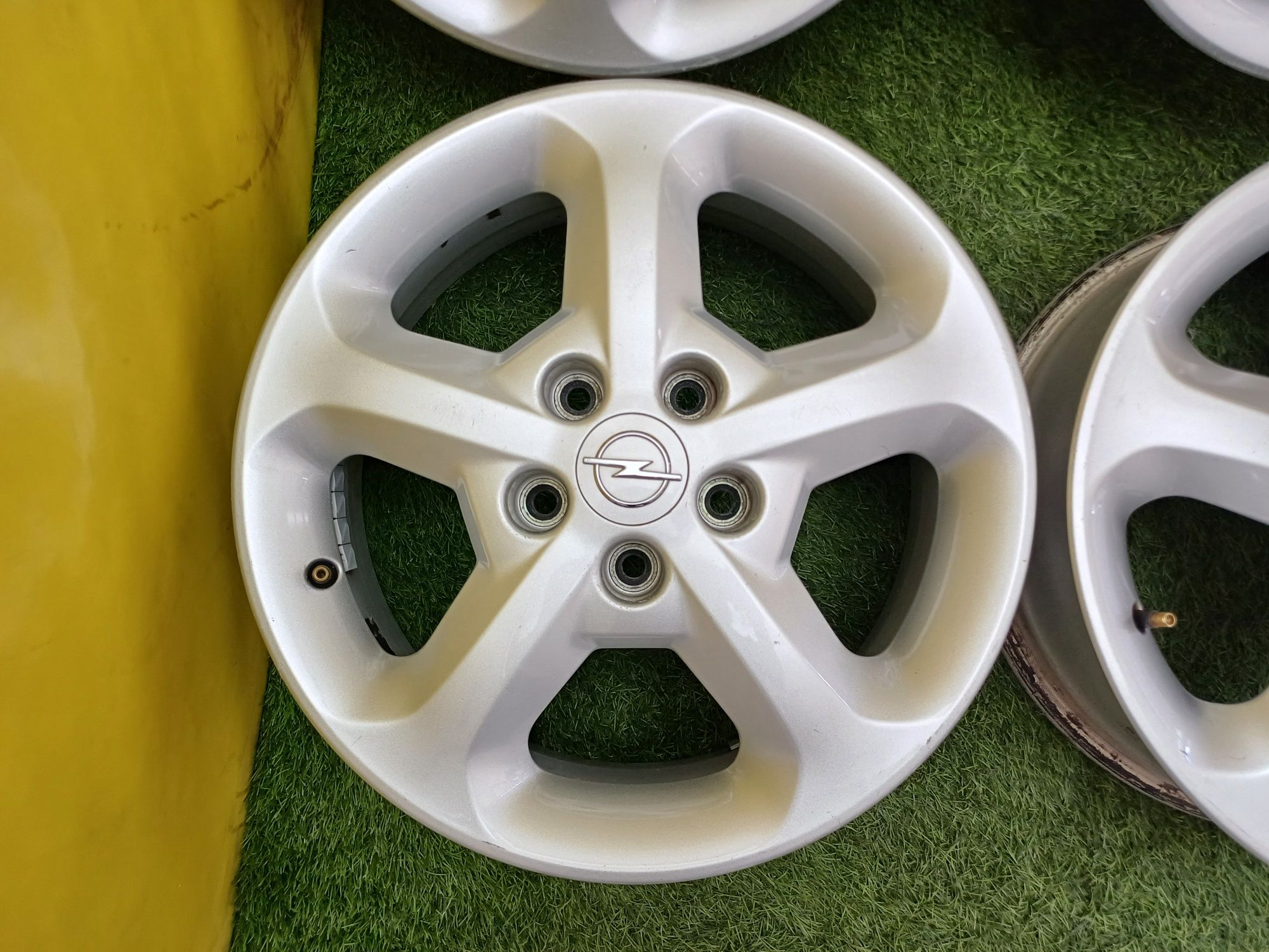 Диски R16 5×110 на Opel и другие.