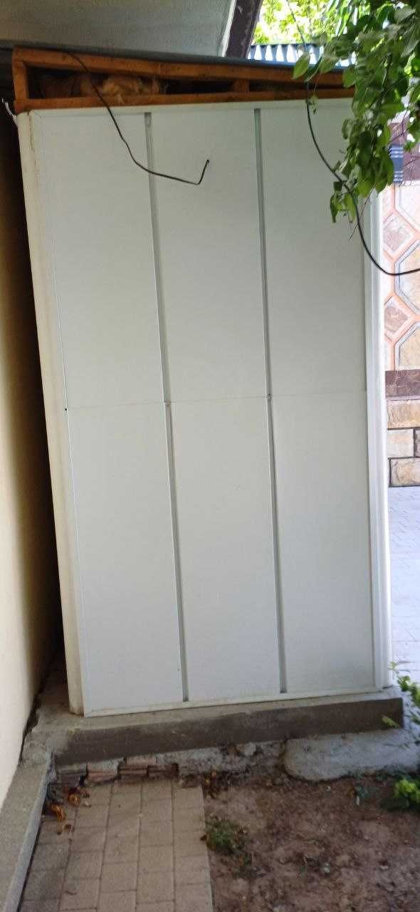AKFA budka sotiladi razmeri 1.2m x 2.5m