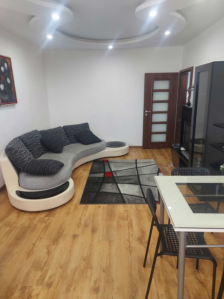 Дава се под наем Тристаен апартамент в Плевен, Дружба 3 - 100 кв.м за 459 € - Снимка #5