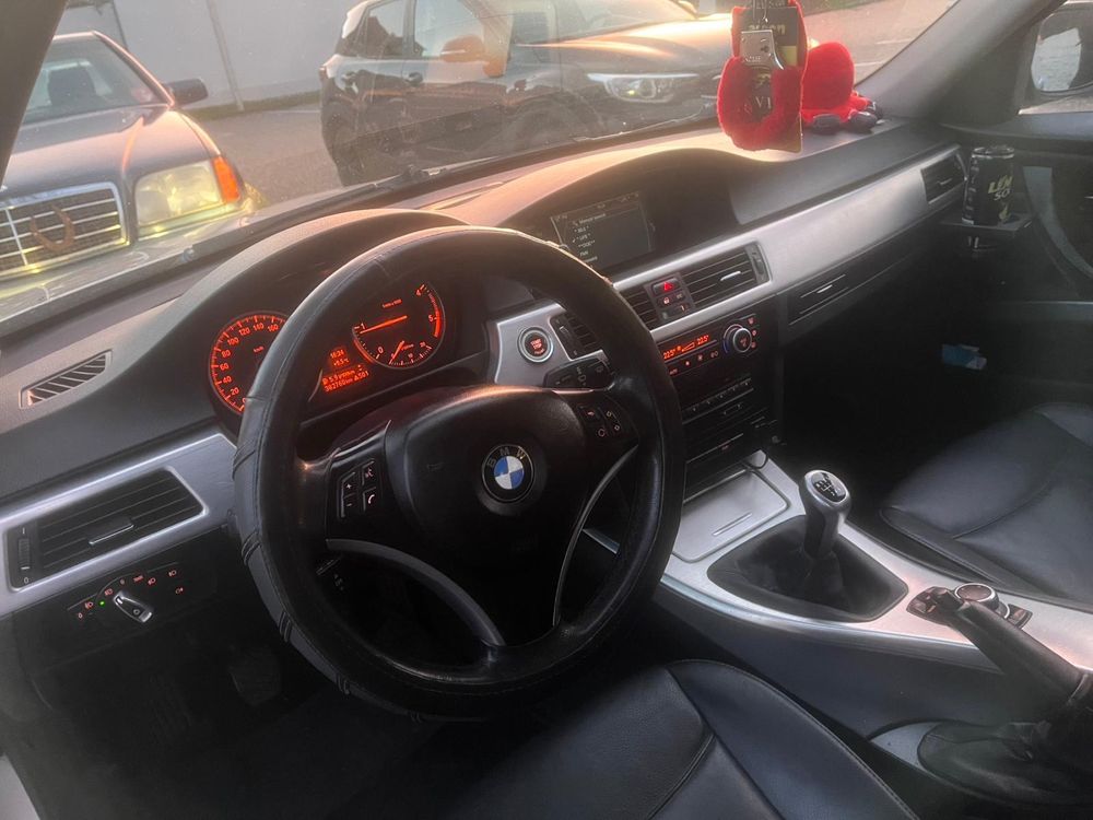 Bmw seria 3 E91 318D facelift