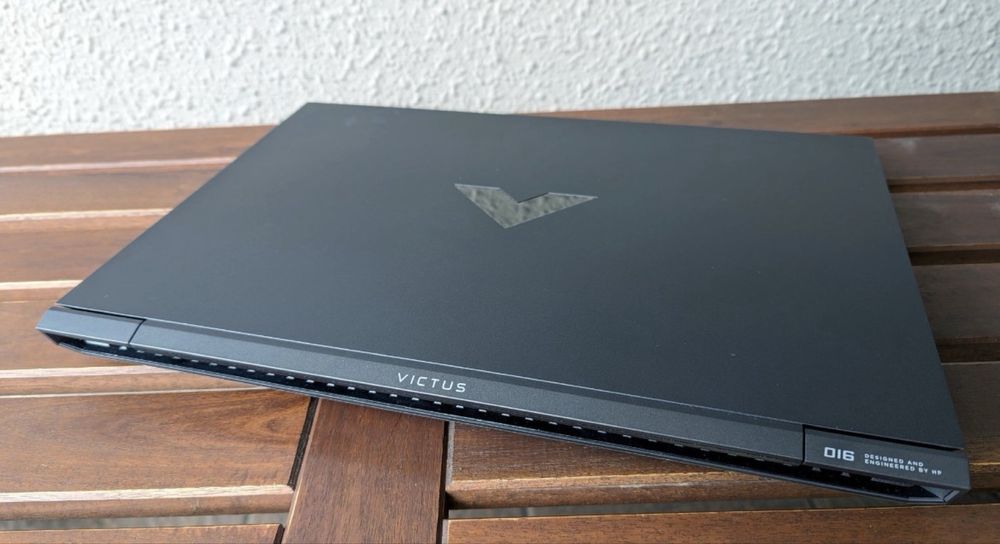 HP VICTUS 15 512/16 ГБ 2025 новый