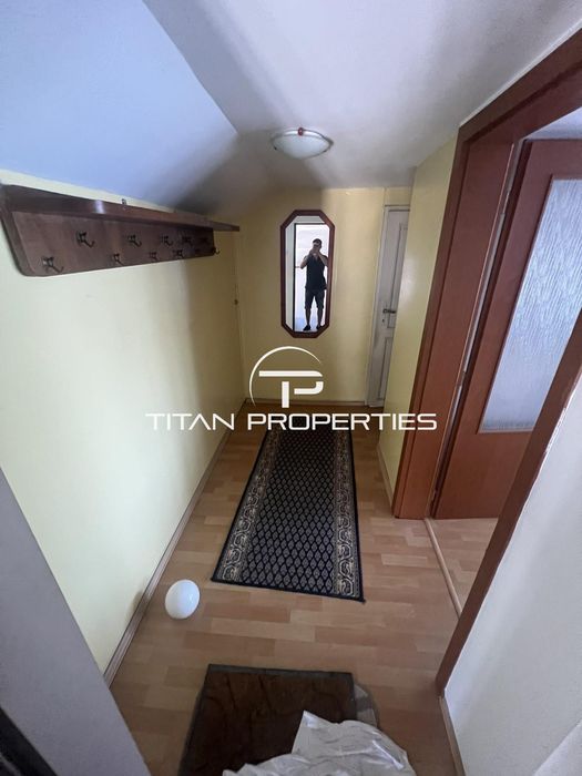 Дава се под наем Тристаен апартамент в Бургас, Център - 120 кв.м за 408 € - Снимка #3