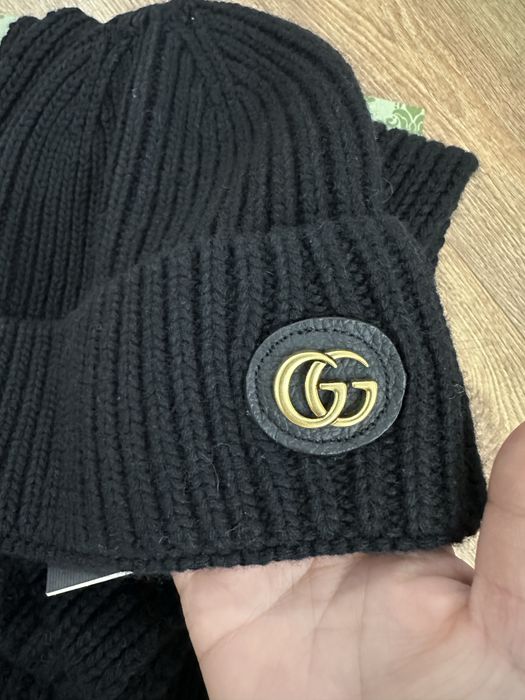 Set Gucci caciula şi fular