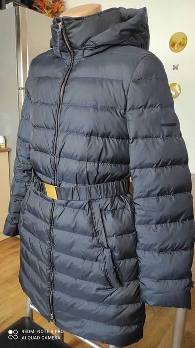 Geaca Hugo Boss marimea 40 dama