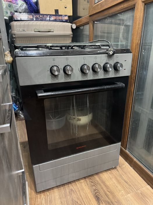 Продам газовую плиту