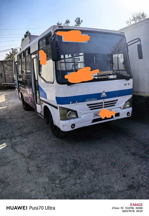 продается автобус исузу