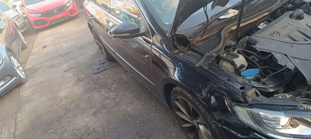 Dezmembrari / Dezmembrez Volkswagen Passat CC 2.0 CFGC cutie viteze automată QZP cod culoare LC9X