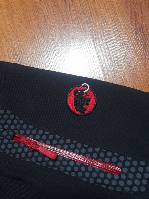 Mammut dri tech premium мъжко яке M размер.