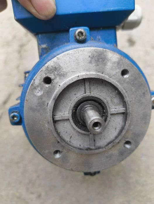 Vind motor electric   o,12 Kw ,0,09 Kw 230/380 v