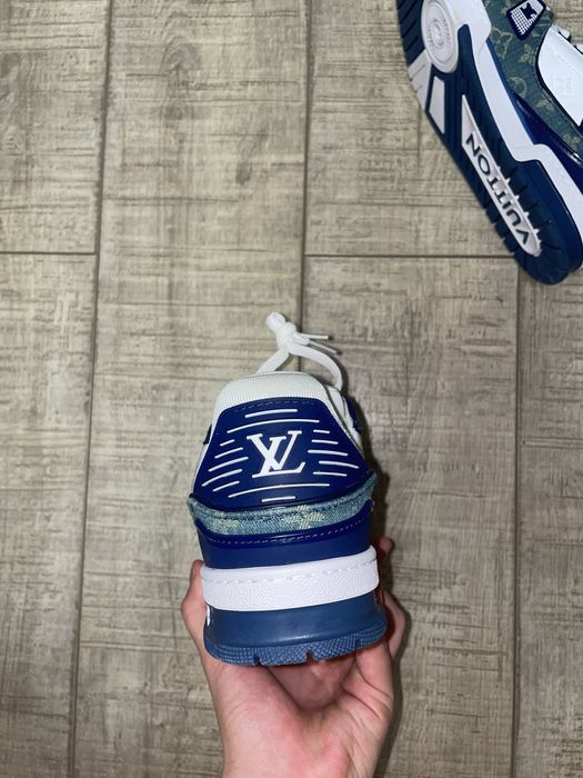 Lv trainer si dior b22