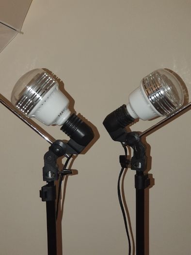 kit lumini studio foto video stative cu umbrele bec LED 50w ventilatie