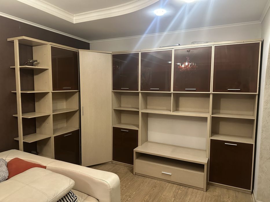 Горка для гостиной , кабинета