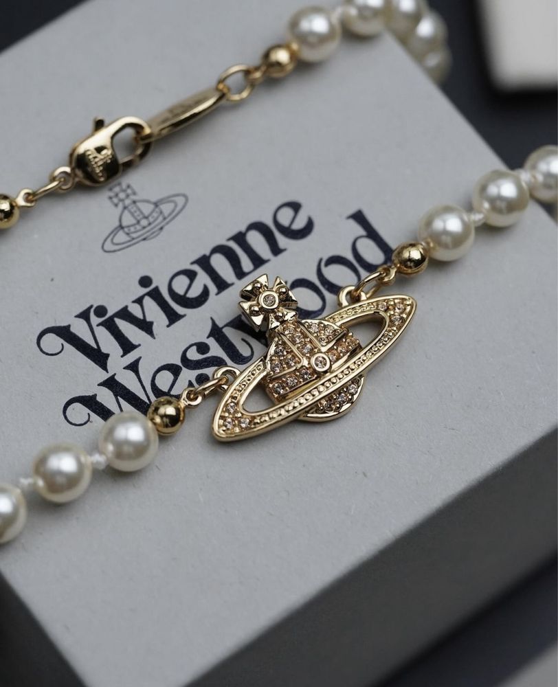 Vivienne Westwood choker