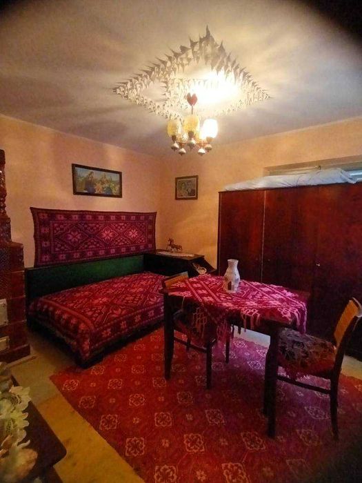 Case și terenuri de vânzare