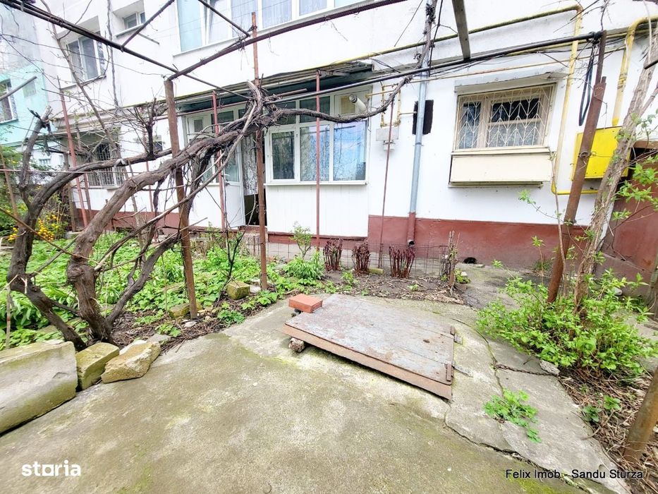 Orizont, 2 camere de 50 mp, plus balcon și centrala