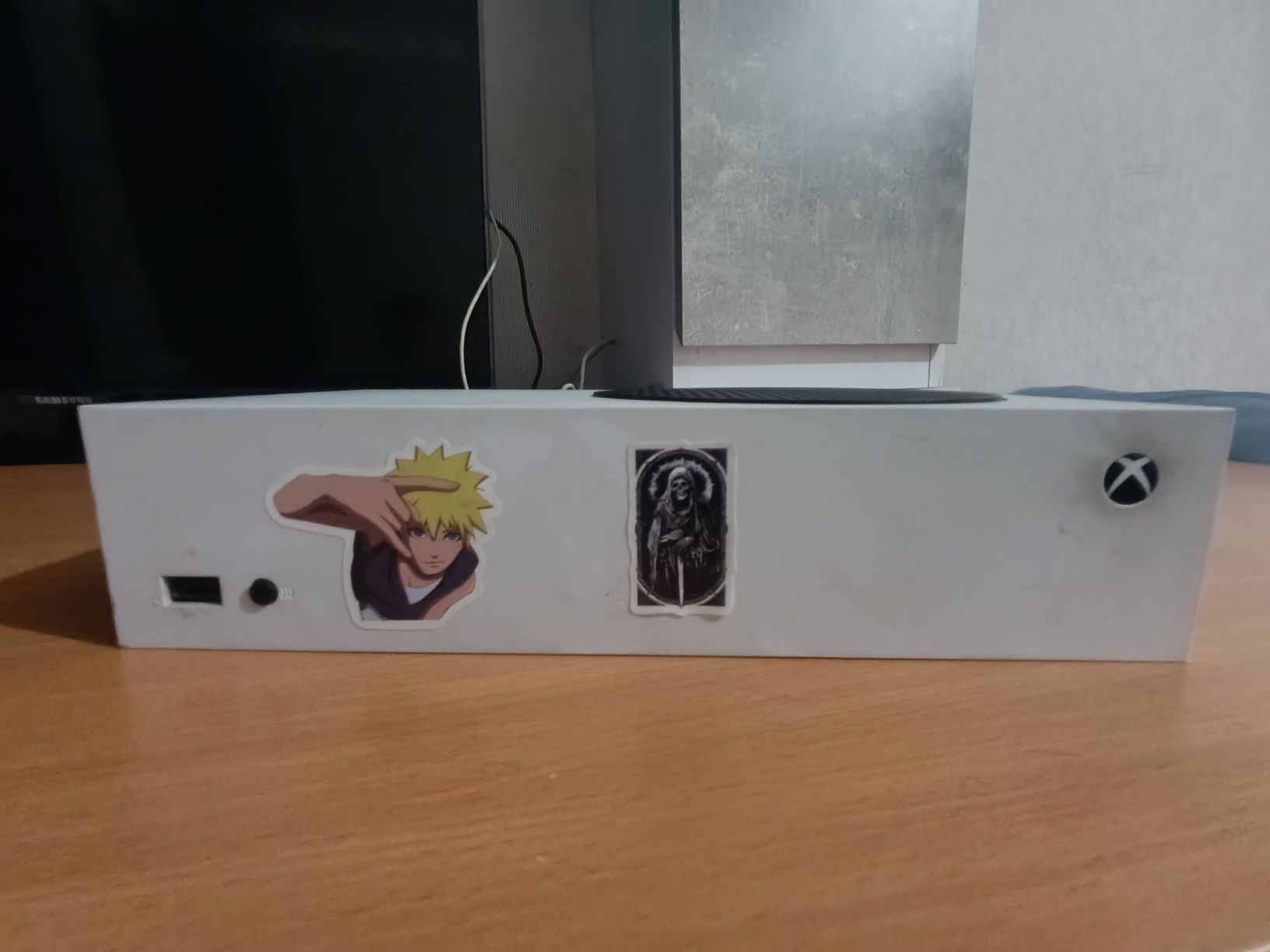 Продаю Xbox так как нужны деньги