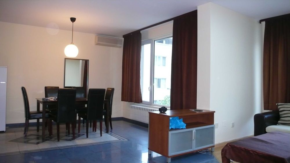 Дава се под наем Тристаен апартамент в София, Зона Б-18 - 98 кв.м за 650 € - Снимка #3