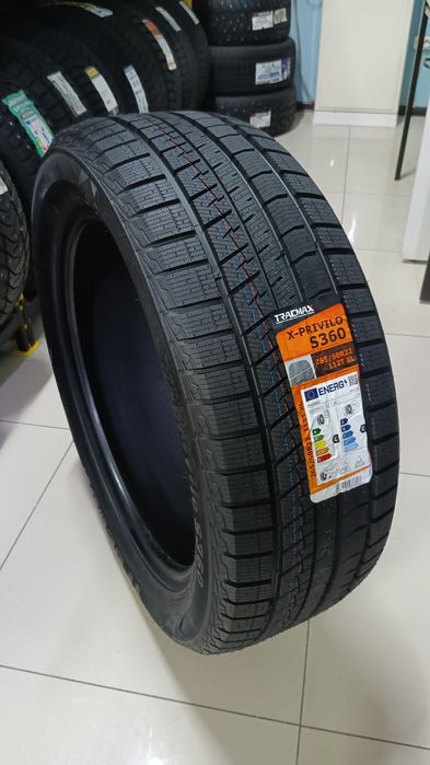 265/50/R22 Tracmax s360