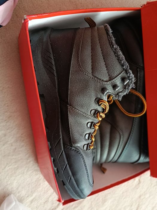 Сапоги мужские новые.