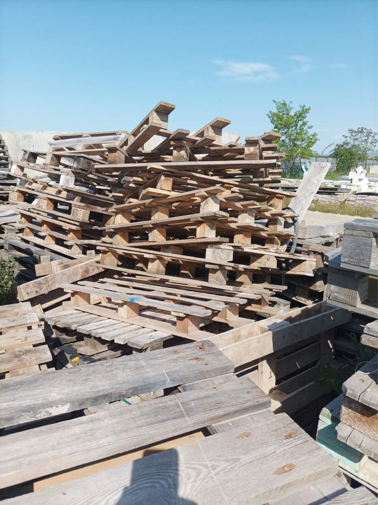 Палети и дъски използвани