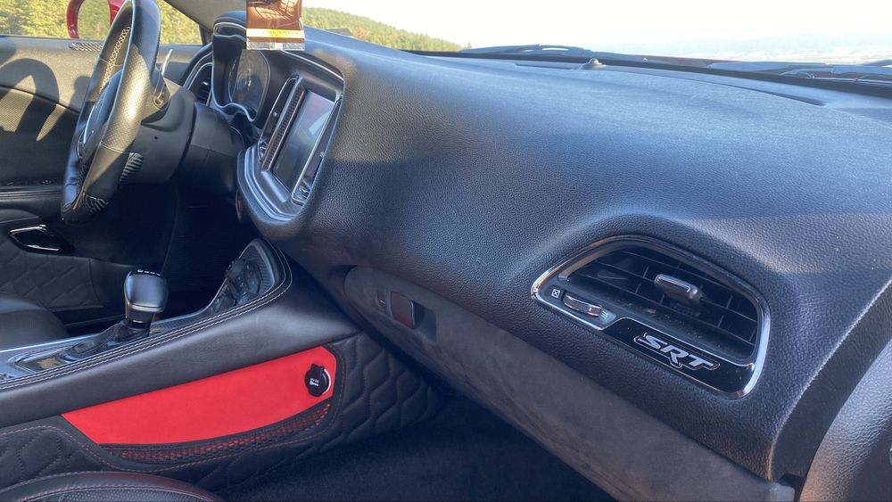 Dodge Challenger SRT Hellcat 6.2L HEMI