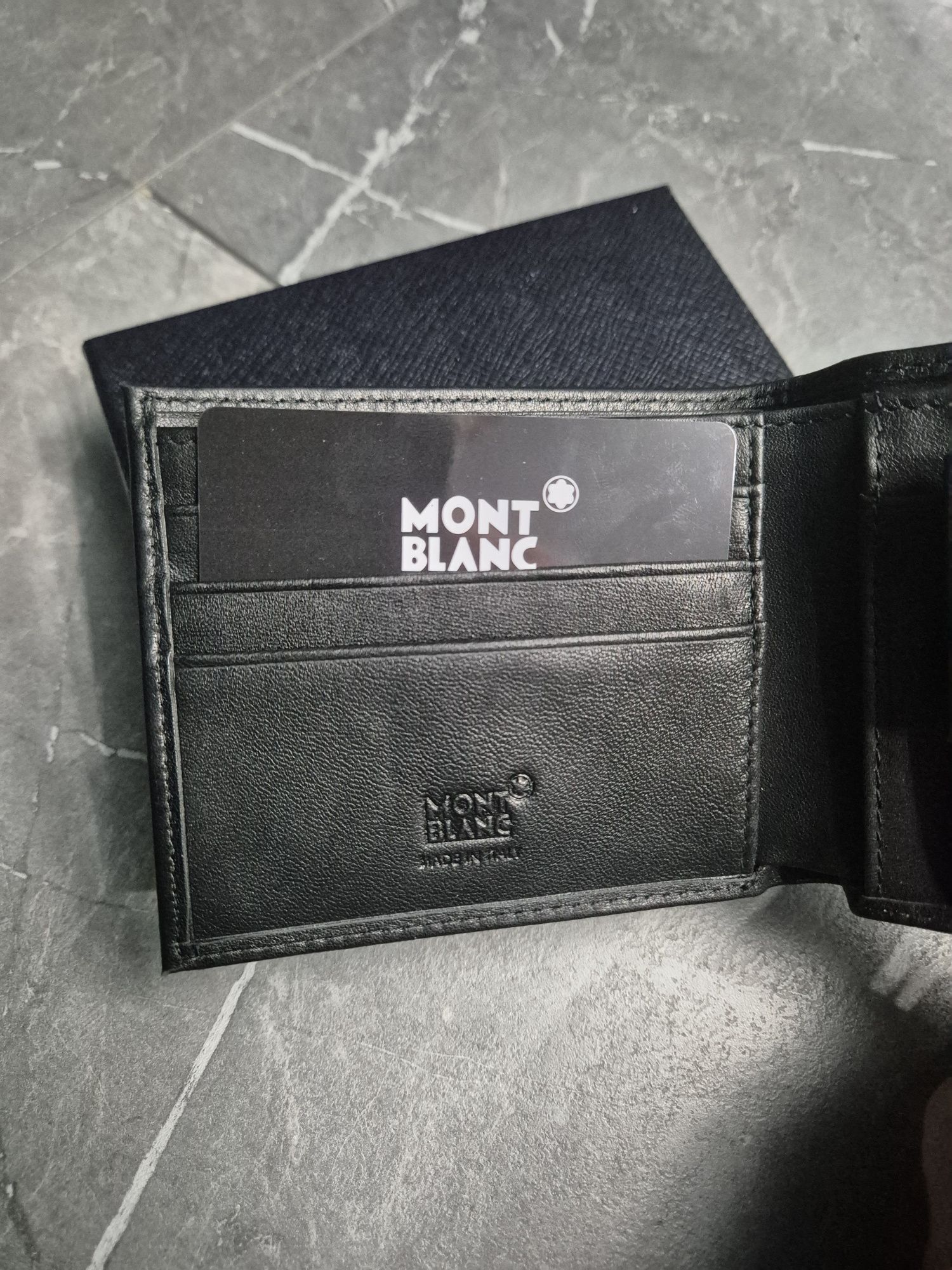 Vand portofel nou Montblanc din piele
