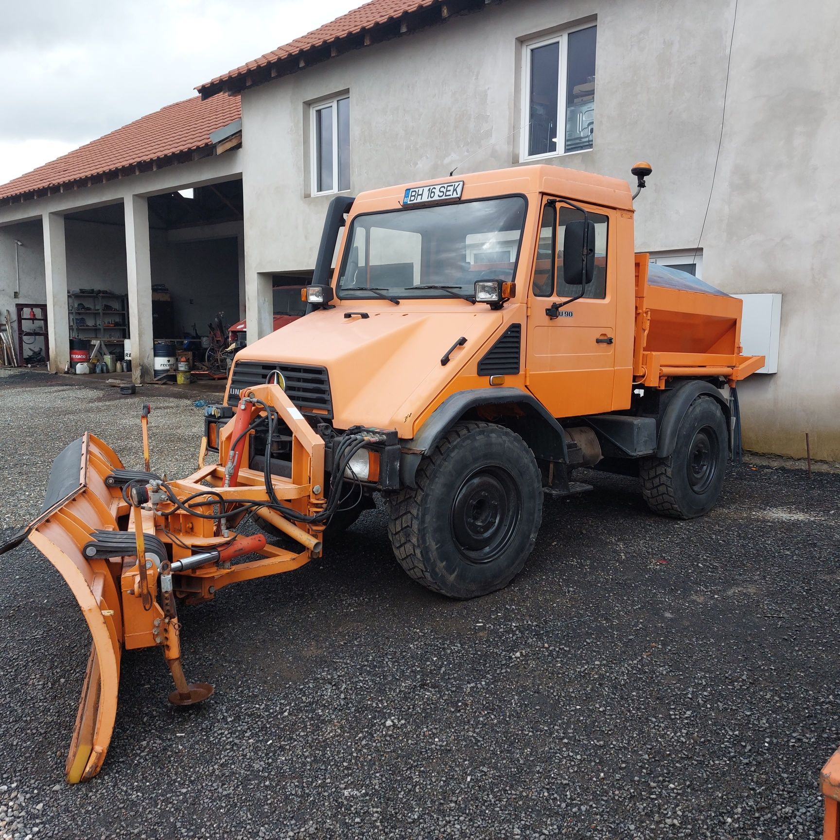 Unimog u 90 de vanzare