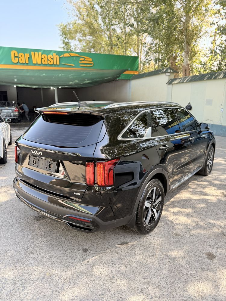 Sorento 2023 qora idial